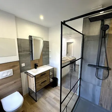 Le Paris-vosges アパート エピナル